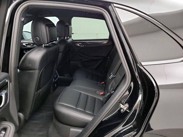 Photo of 2021 Black Porsche Macan