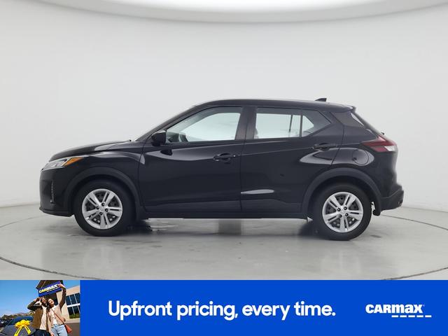 Photo of 2021 Black Nissan Kicks