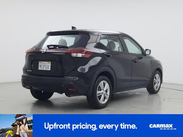 Photo of 2021 Black Nissan Kicks