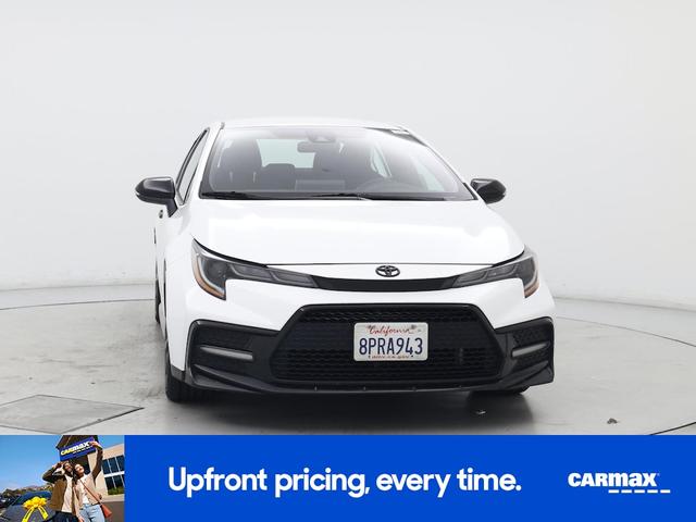 Photo of 2020 White Toyota Corolla