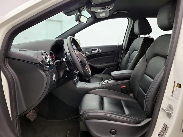 Photo of 2016 White Mercedes-Benz B-Class