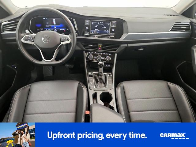 Photo of 2022 Black Volkswagen Jetta