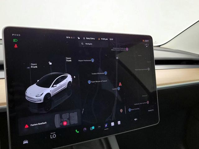 Photo of 2023 White Tesla Model 3