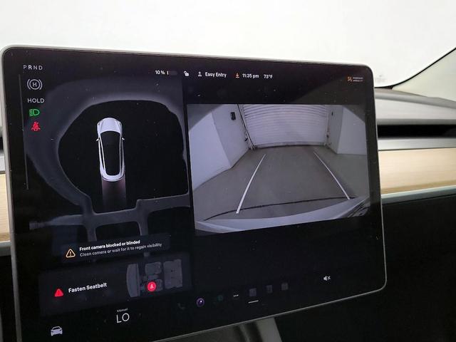 Photo of 2023 White Tesla Model 3