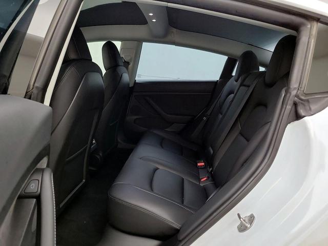 Photo of 2023 White Tesla Model 3