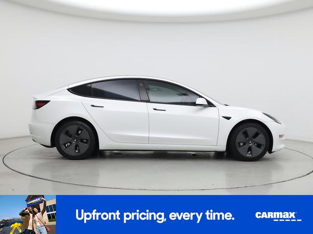Photo of 2023 White Tesla Model 3
