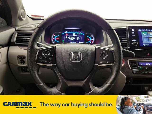 Photo of 2019 Silver Honda Pilot