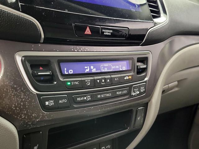 Photo of 2019 Silver Honda Pilot