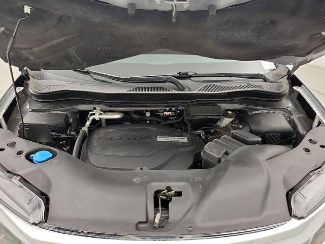 Photo of 2019 Silver Honda Pilot