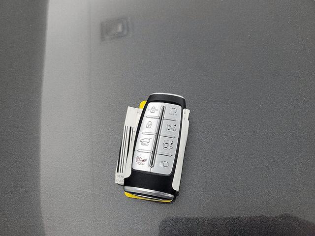 Photo of 2023 Gray Genesis GV80