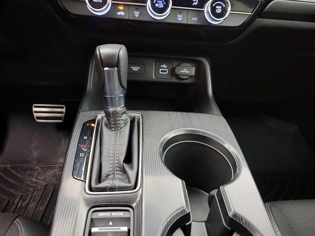 Photo of 2024 White Honda Civic