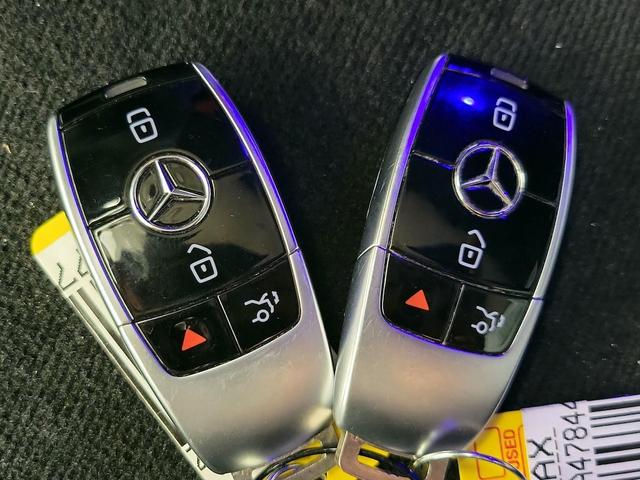 Photo of 2018 White Mercedes-Benz E-Class