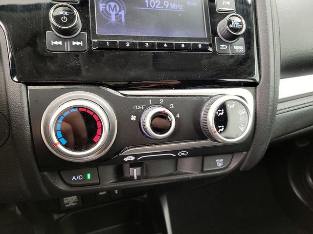Photo of 2015 Silver Honda Fit