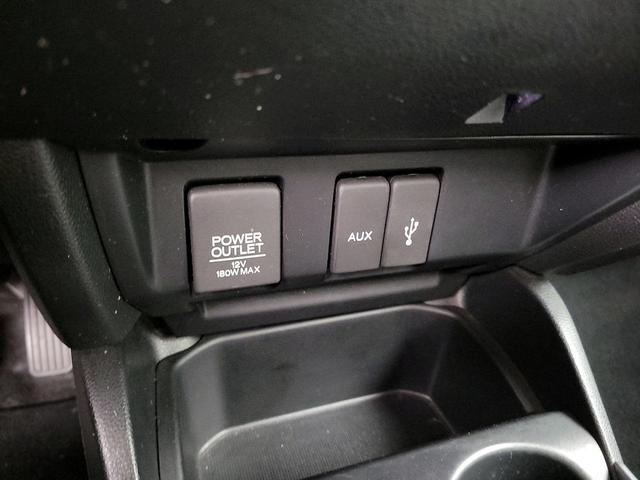 Photo of 2015 Silver Honda Fit