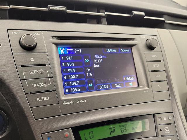 Photo of 2014 Gray Toyota Prius