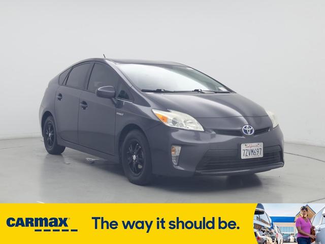 Photo of 2014 Gray Toyota Prius