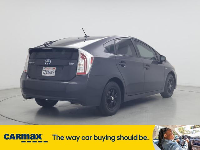 Photo of 2014 Gray Toyota Prius