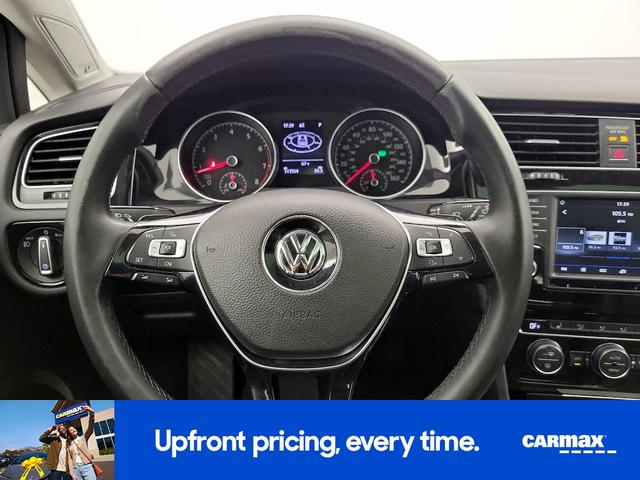 Photo of 2017 White Volkswagen Golf