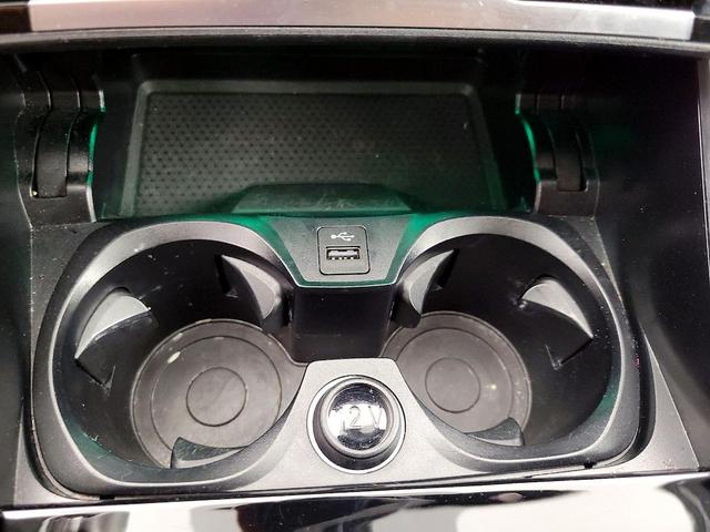 Photo of 2023 Gray BMW 330