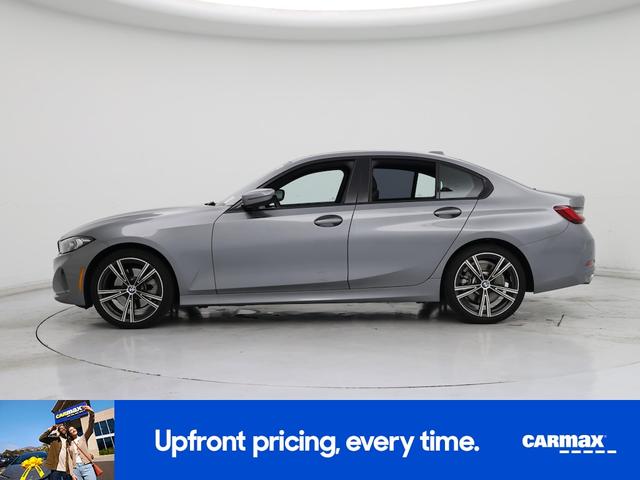 Photo of 2023 Gray BMW 330