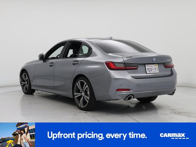 Photo of 2023 Gray BMW 330
