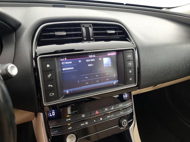 Photo of 2018 White Jaguar XE