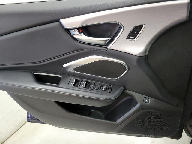 Photo of 2019 Blue Acura RDX