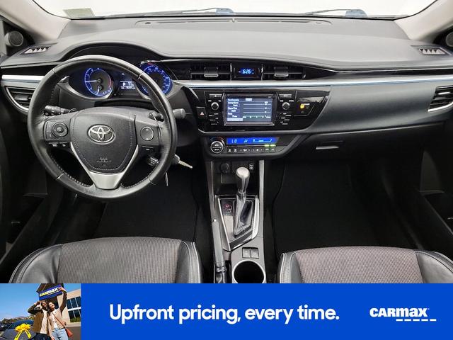 Photo of 2016 Silver Toyota Corolla