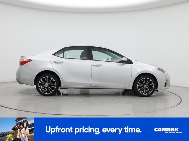 Photo of 2016 Silver Toyota Corolla