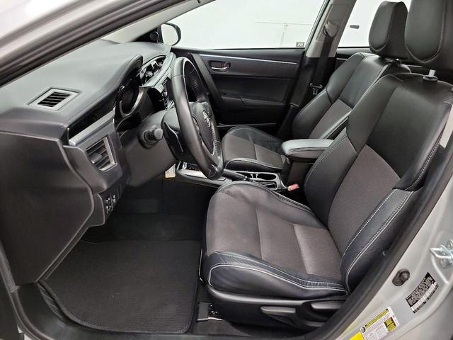 Photo of 2016 Silver Toyota Corolla