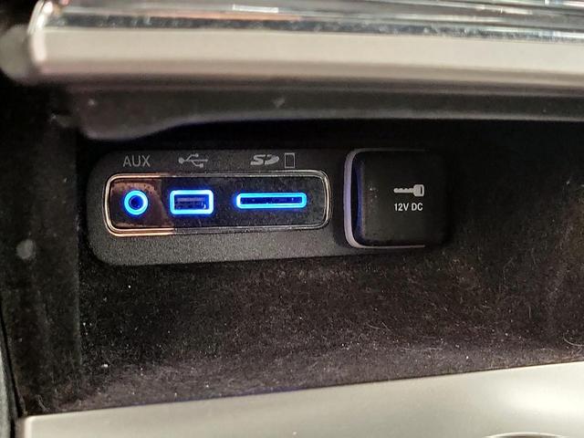 Photo of 2017 Gray Jeep Grand Cherokee