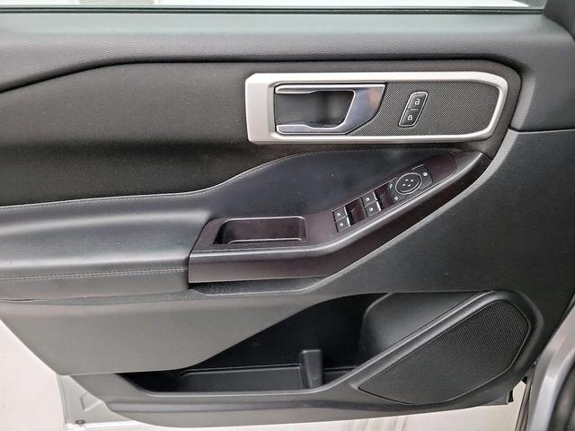 Photo of 2020 Gray Ford Explorer