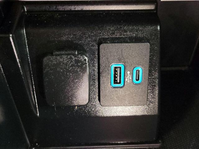 Photo of 2020 Gray Ford Explorer