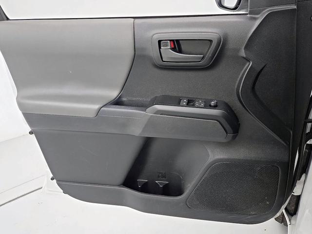 Photo of 2023 White Toyota Tacoma