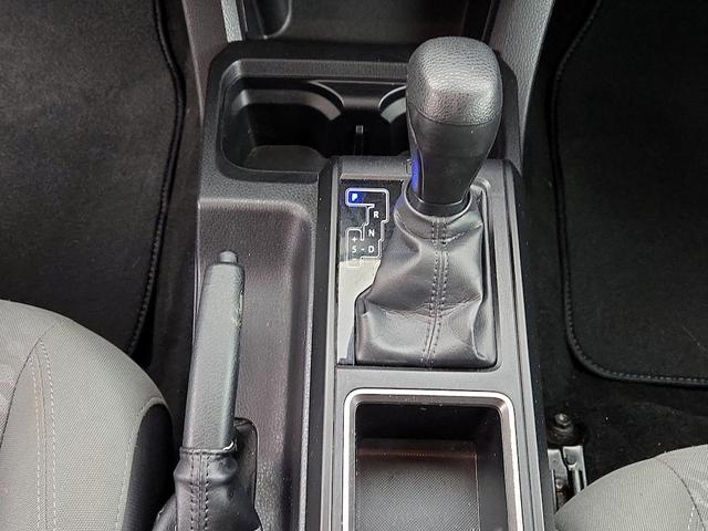 Photo of 2023 White Toyota Tacoma