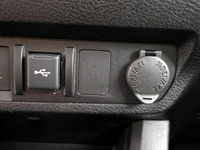 Photo of 2023 White Toyota Tacoma