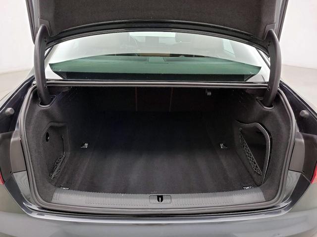 Photo of 2018 Gray Audi A4