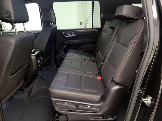 Photo of 2022 Black Chevrolet Suburban