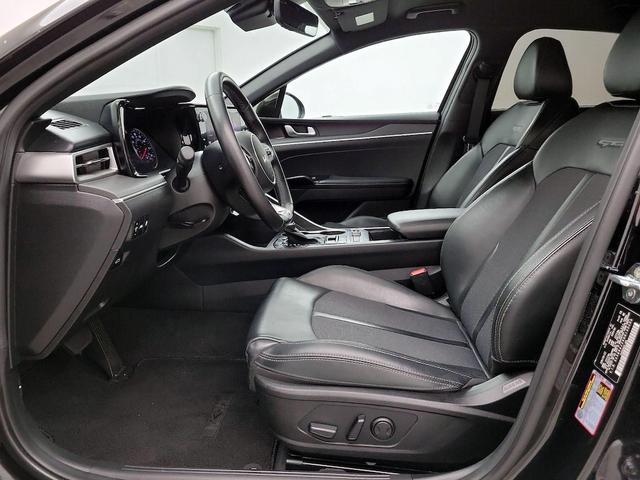 Photo of 2022 Black Kia K5