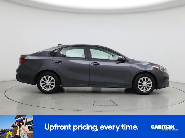 Photo of 2024 Gray Kia Forte