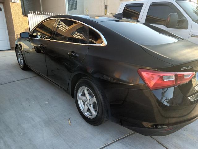 Photo of 2016 Black Chevrolet Malibu