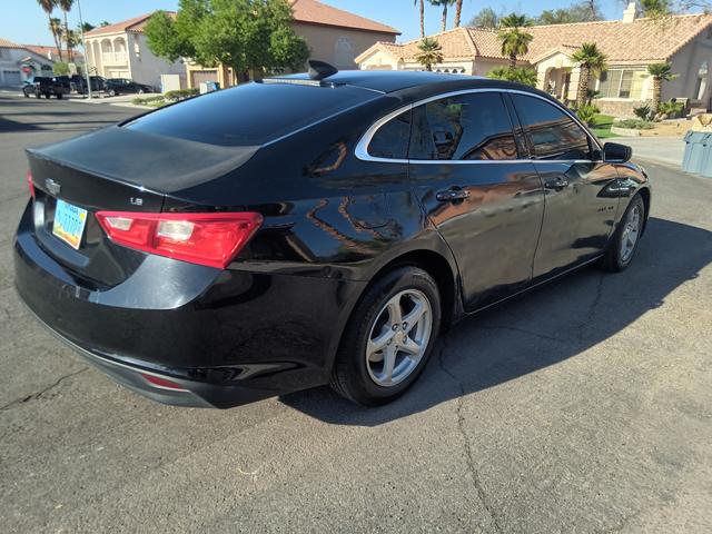 Photo of 2016 Black Chevrolet Malibu