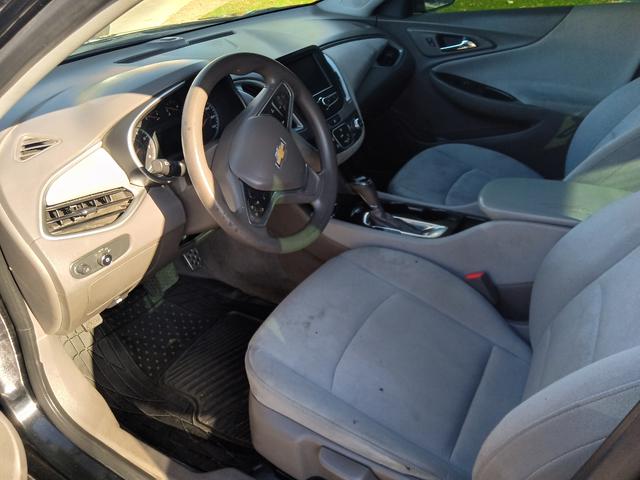 Photo of 2016 Black Chevrolet Malibu
