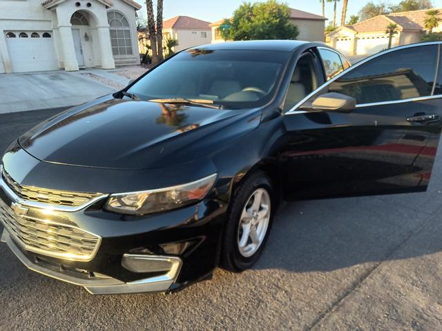 Photo of 2016 Black Chevrolet Malibu