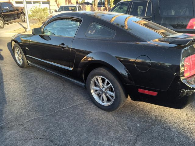 2005 Ford Mustang