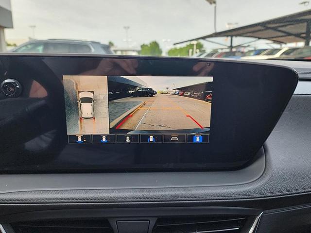 Photo of 2026 Summit White Buick Encore GX