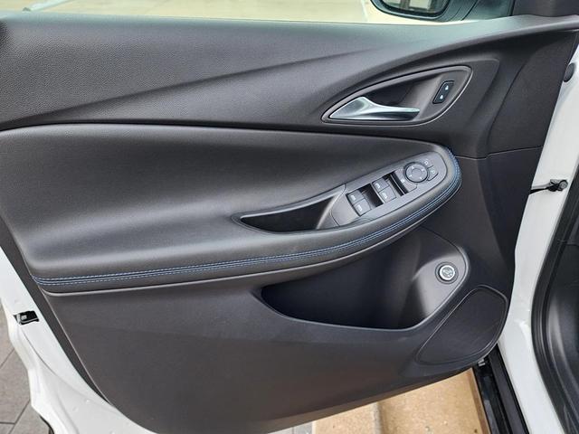 Photo of 2026 Summit White Buick Encore GX