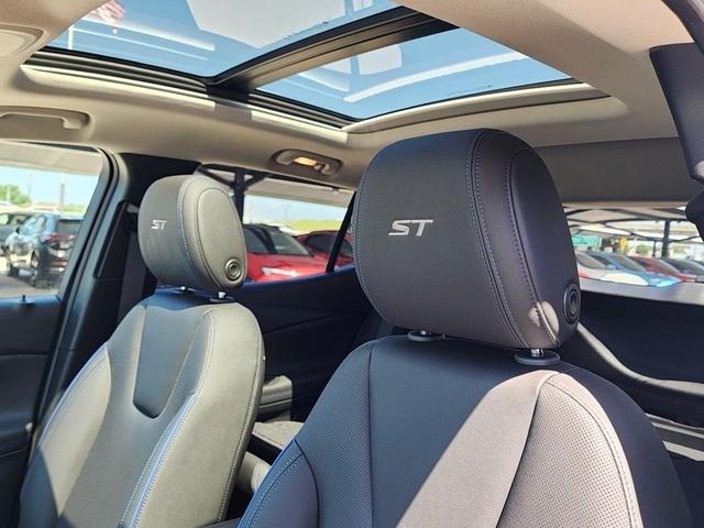 Photo of 2026 Ebony Twilight Metallic Buick Encore GX