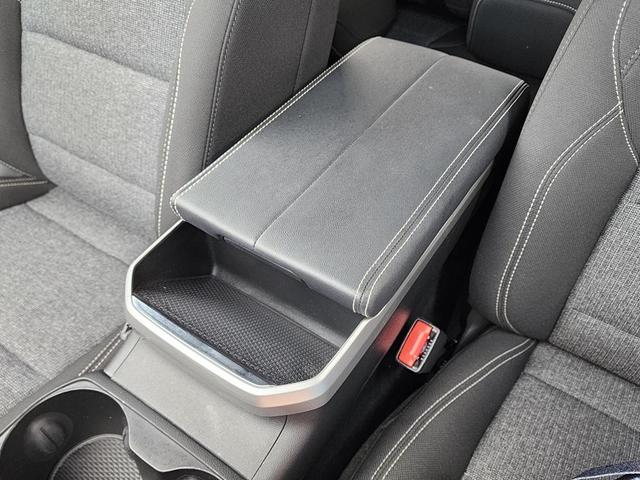 Photo of 2025 Summit White GMC Terrain