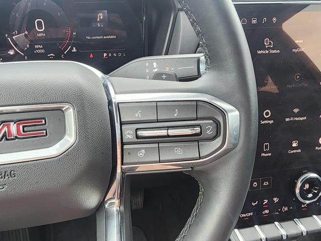 Photo of 2025 Summit White GMC Terrain